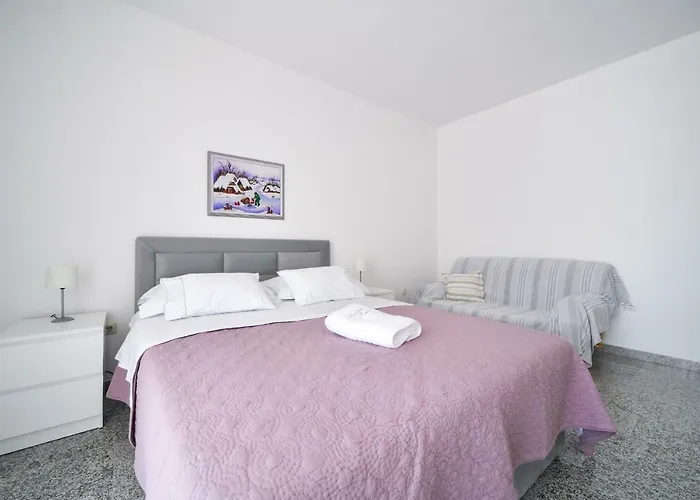 Apartamento Martom Seline