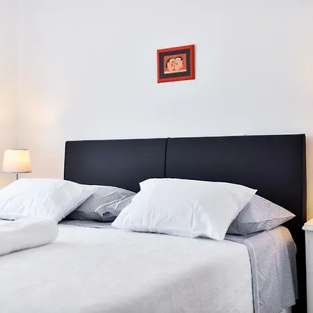 Martom Apartment *