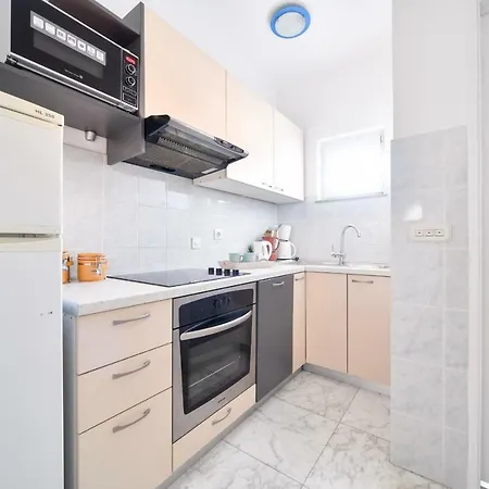 Martom Apartment *
